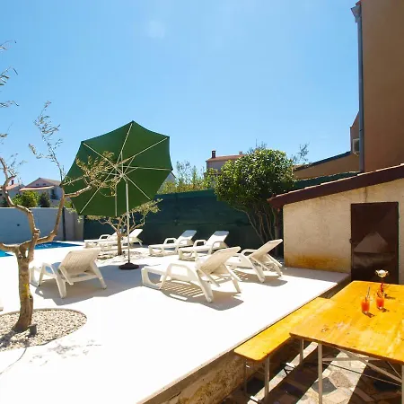 Vakantiehuis House 2080 Pula