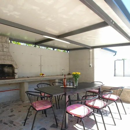 Prázdninový dům House 2080 *