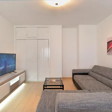 Vakantiehuis House 2080 Pula