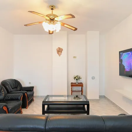 Vakantiehuis House 2080 *