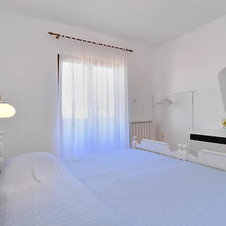 Vakantiehuis House 2080 Pula