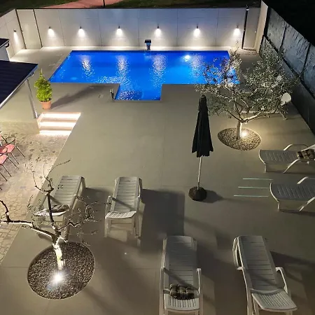 Prázdninový dům House 2080 *