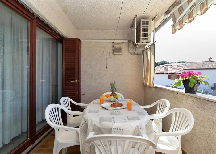 House 2080 Holiday home Pula