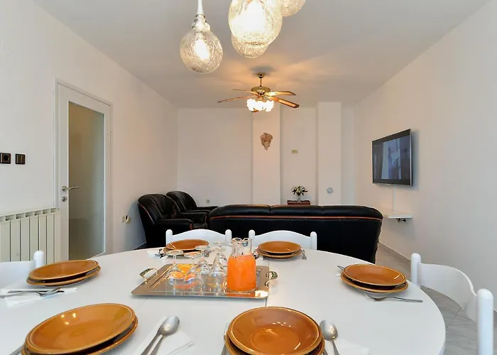 House 2080 Holiday home *