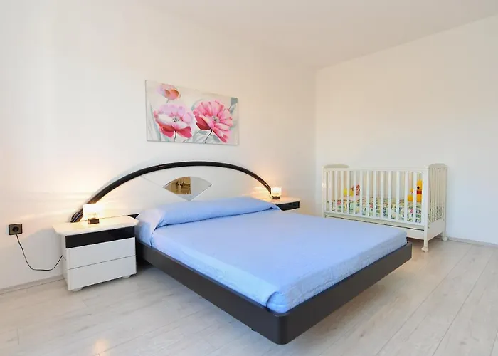 House 2080 בית נופש *