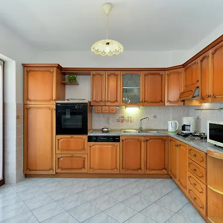 House 2080 Holiday home Pula