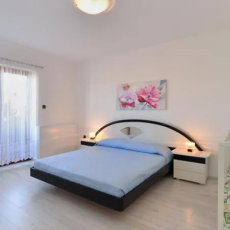 Holiday home House 2080