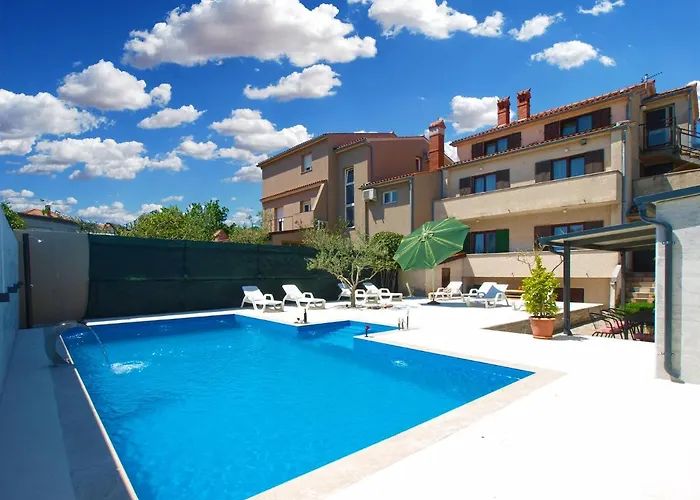 House 2080 Hébergement de vacances *