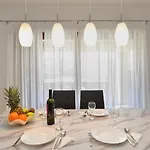 House 2080 * Пула