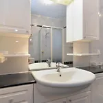 House 2080 Пула
